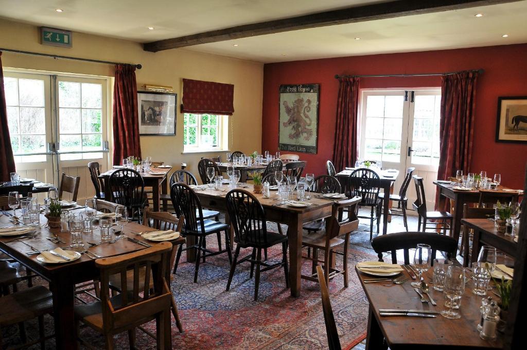 The Red Lion Inn Babcary ภายนอก รูปภาพ